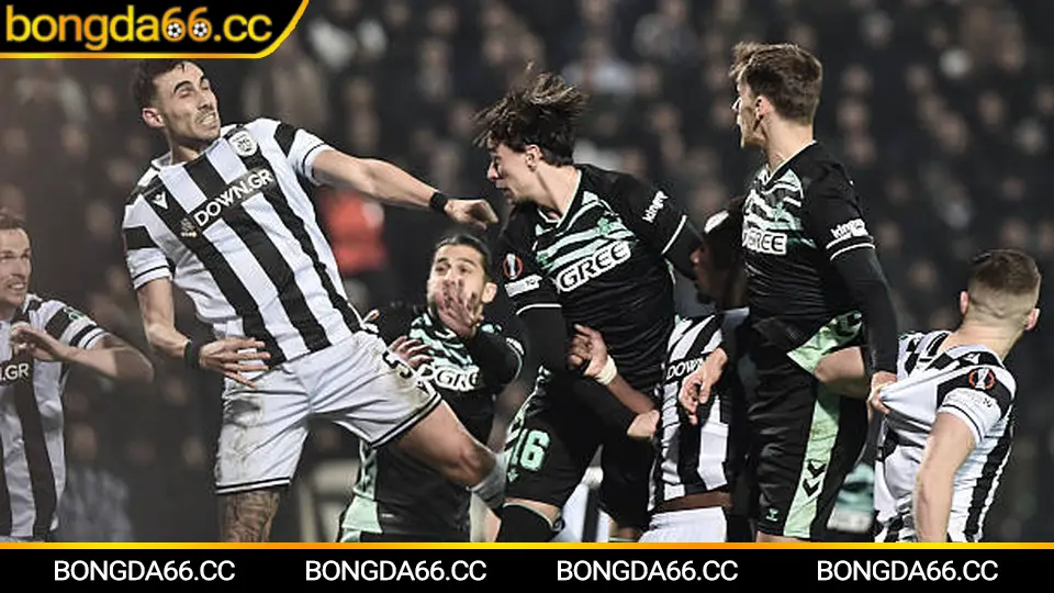 Arsenal đấu với Man Utd trong đại chiến Ngoại hạng Anh căng thẳng