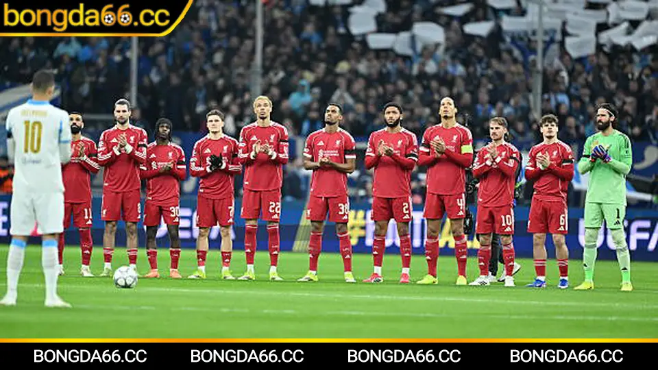 CSKA Moscow và di sản UEFA Cup, bản sắc đội quân đỏ-xanh