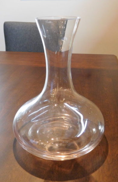 decanter used to host a wine tasting