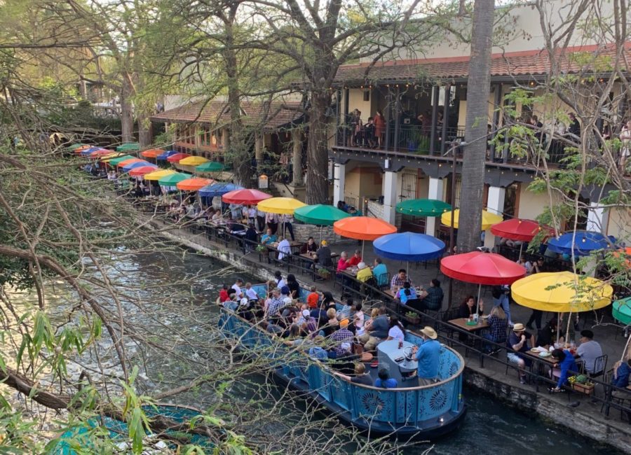 EXPLORE THE SAN ANTONIO RIVERWALK